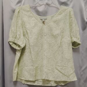 RYEGRASS Floral Embossed Top